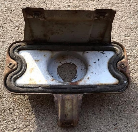 PARK LIGHT HOUSING, USED 73 CHEVELLE ELCAMINO