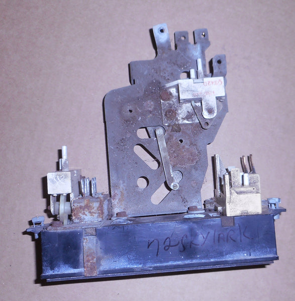 HEAT & AC CONTROL ,USED 70 BUICK,70-72 SKYLARK GS