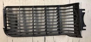 FRONT GRILL ,RIGHT USED 69 442