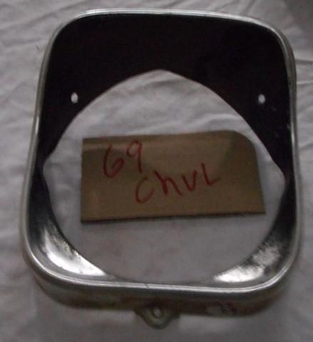 HEADLIGHT BEZEL, RIGHT, OUTER, USED, 69 CHEVELLE