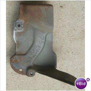 GRILLE SIDE BRACKET, RH, 73-5 MC, USED