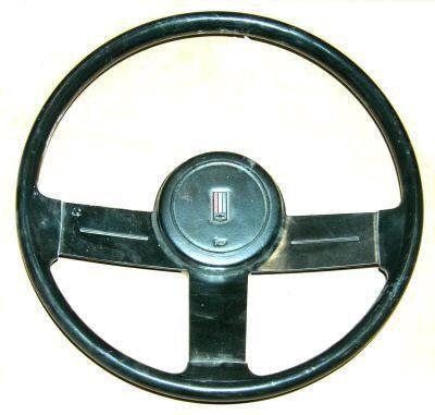 STEERING WHEEL ASSEMBLY, 82-89 CA Z, w/BOWTIE CAP, 6 NOTCHES, USED